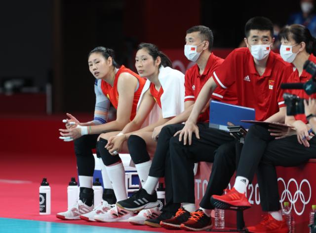 虎扑-中国女排次轮战美国至关重要 最近三届已三负对手